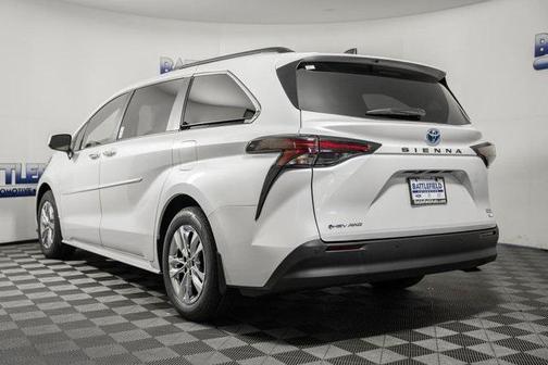 2025 Toyota Sienna XLE 7 Passenger
