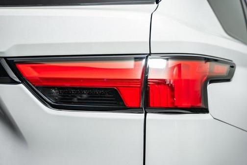 2025 Toyota Sequoia Base