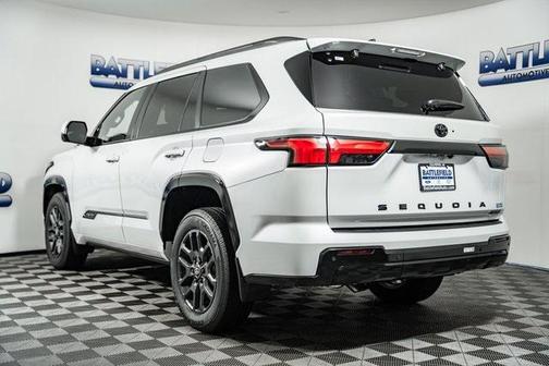 2025 Toyota Sequoia Base