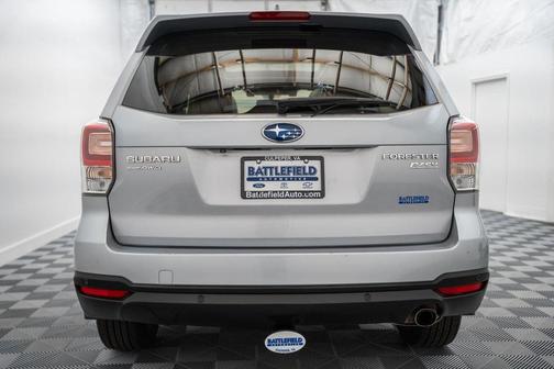 Ice Silver Metallic 2017 Subaru Forester 2.5i Limited