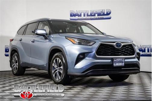 2022 Toyota Highlander Hybrid XLE