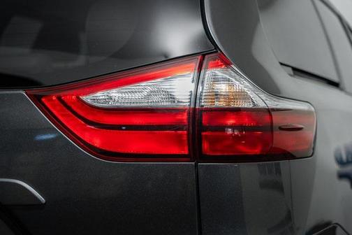 2019 Toyota Sienna XLE
