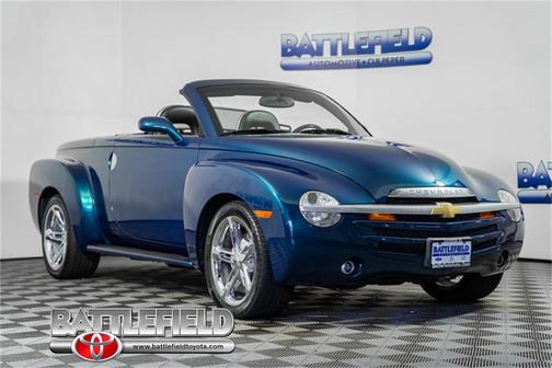 2005 Chevrolet SSR Base