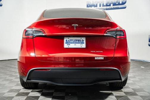 2024 Tesla Model Y Long Range Dual Motor All-Wheel Drive
