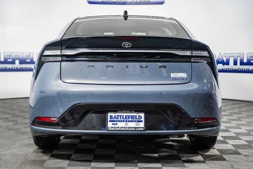 2025 Toyota Prius L