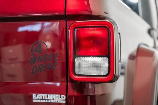 2021 Jeep Gladiator Willys 4x4