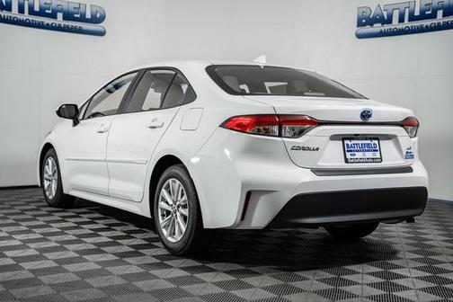 2025 Toyota Corolla Hybrid LE