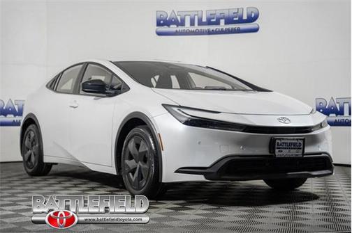 2024 Toyota Prius LE