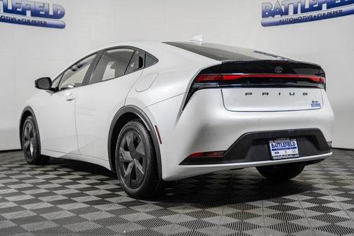 2024 Toyota Prius LE