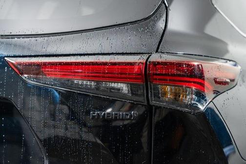 2024 Toyota Highlander Hybrid Limited