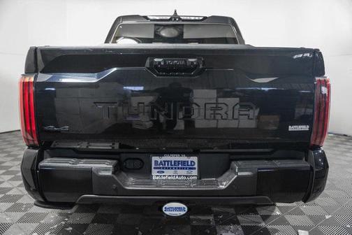 2023 Toyota Tundra Hybrid Platinum