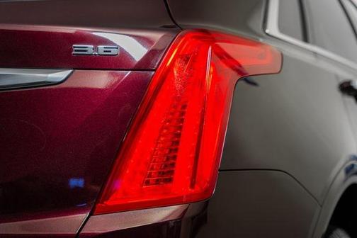 2018 Cadillac XT5 Premium Luxury