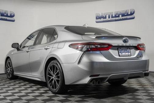 2021 Toyota Camry SE