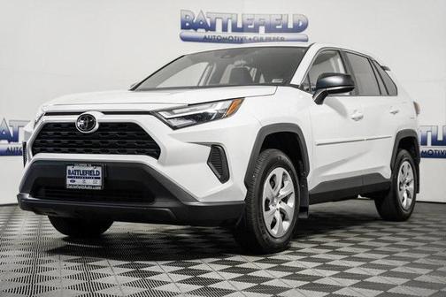 2024 Toyota RAV4 LE