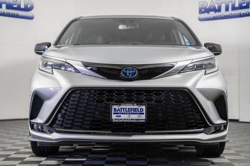 2022 Toyota Sienna XSE 7 Passenger