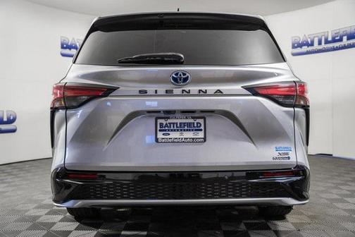 2022 Toyota Sienna XSE 7 Passenger