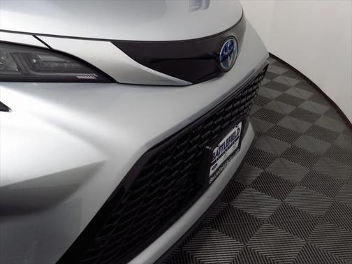 2022 Toyota Sienna XSE 7 Passenger