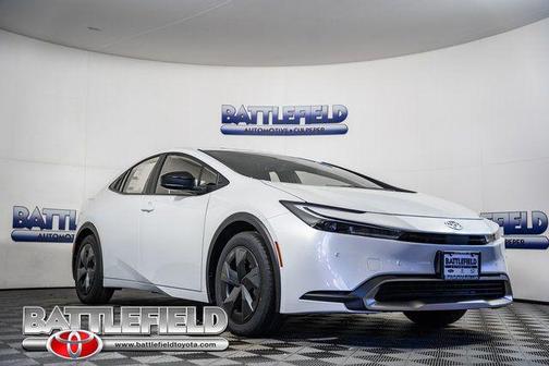 Pearl 2026 Toyota Prius Plug-In Hybrid SE