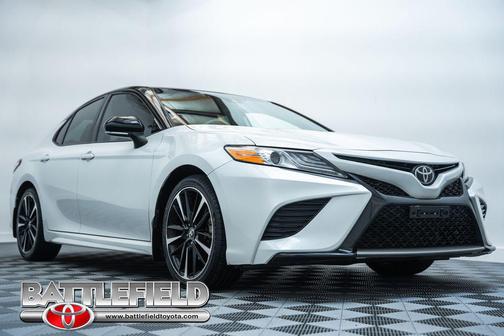 Wind Chill Pearl 2020 Toyota Camry XSE