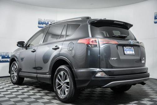 2018 Toyota RAV4 Hybrid XLE