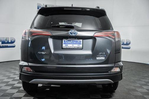 2018 Toyota RAV4 Hybrid XLE