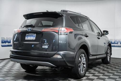 2018 Toyota RAV4 Hybrid XLE