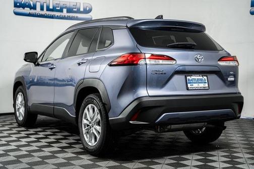 2025 Toyota Corolla Cross LE