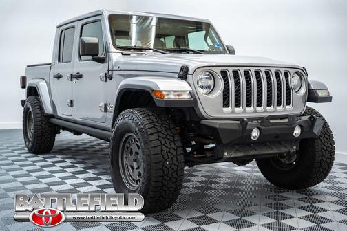 Billet Silver Metallic Clearcoat 2020 Jeep Gladiator Overland