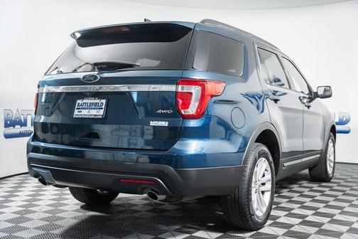 2016 Ford Explorer Base