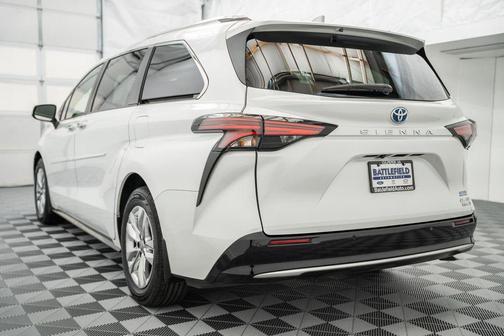 2024 Toyota Sienna Limited