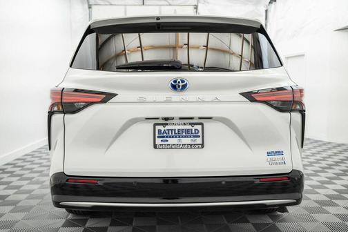 2024 Toyota Sienna Limited
