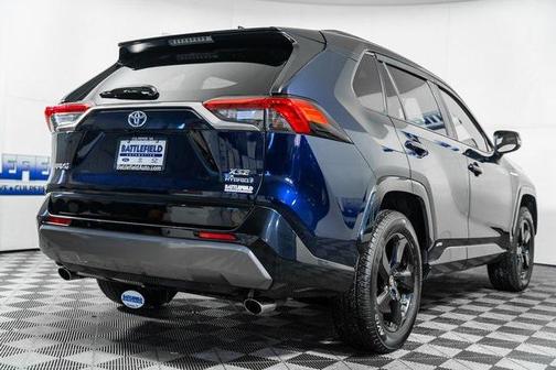 2019 Toyota RAV4 Hybrid SE