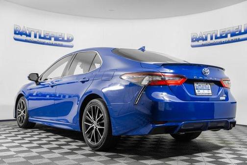 2024 Toyota Camry SE