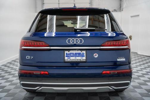 2022 Audi Q7 55 Premium Plus