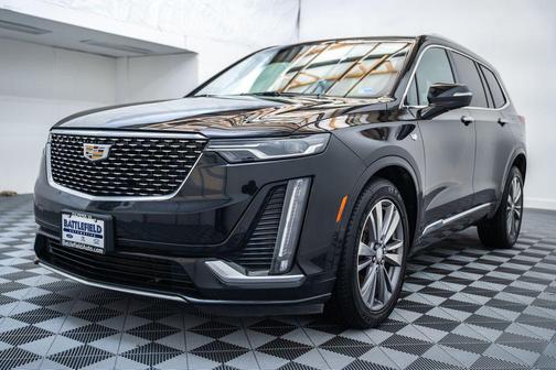 Stellar Black Metallic 2020 Cadillac XT6 Premium Luxury AWD
