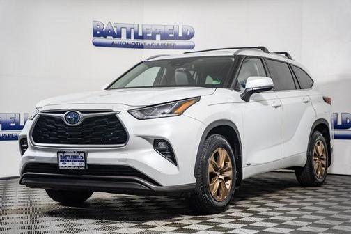 2022 Toyota Highlander Hybrid XLE