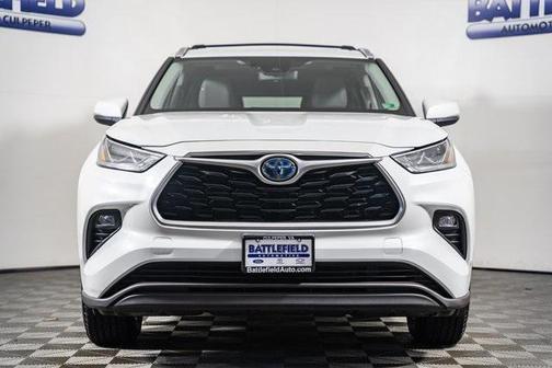 2022 Toyota Highlander Hybrid XLE
