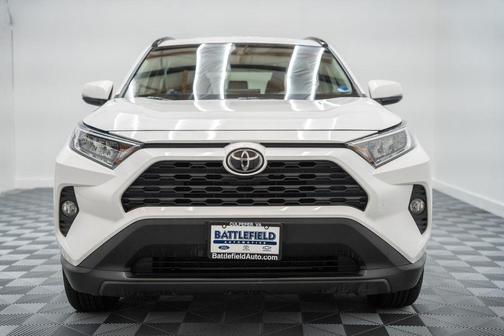 Super White 2020 Toyota RAV4 XLE