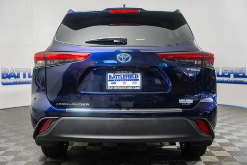 2020 Toyota Highlander Hybrid XLE