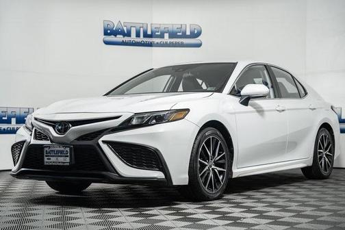 2023 Toyota Camry SE
