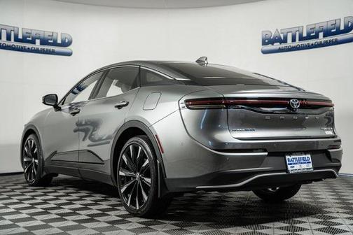 2023 Toyota Crown Platinum