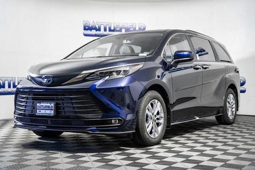 2025 Toyota Sienna XLE 7 Passenger