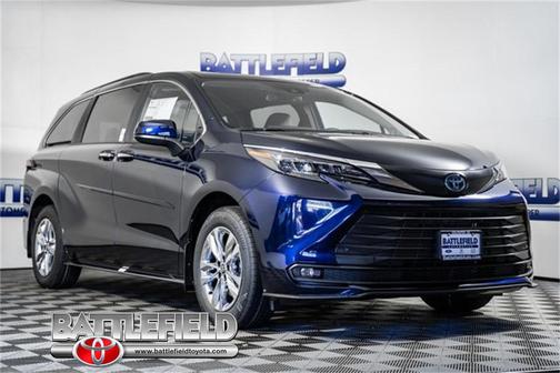 2025 Toyota Sienna XLE 7 Passenger