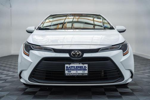 Ice Cap 2024 Toyota Corolla LE