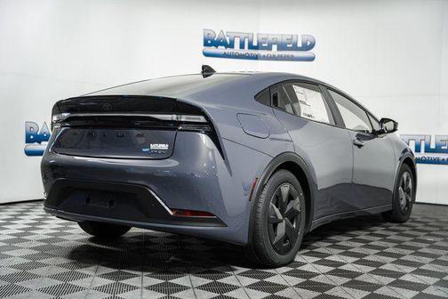 01m2 2026 Toyota Prius Plug-In Hybrid XSE Premium