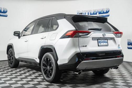 2025 Toyota RAV4 Hybrid SE