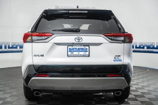 2025 Toyota RAV4 Hybrid SE