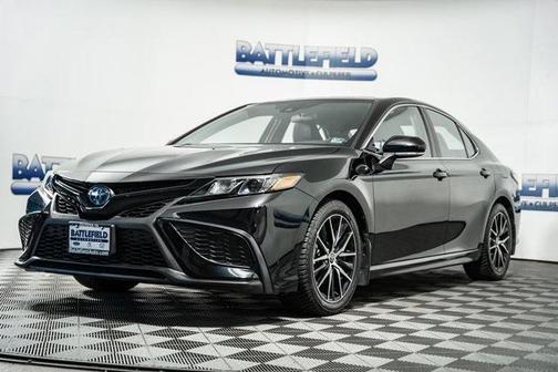 2022 Toyota Camry SE