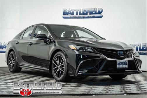 2022 Toyota Camry SE