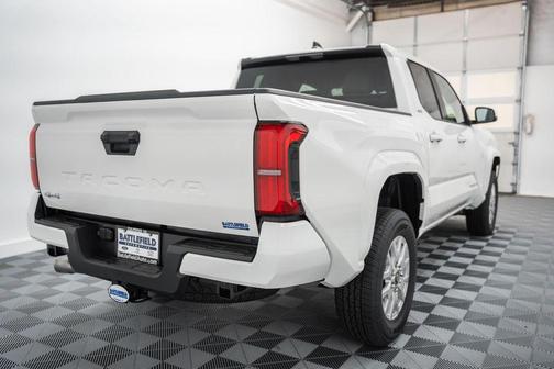 Ice Cap 2026 Toyota Tacoma SR5